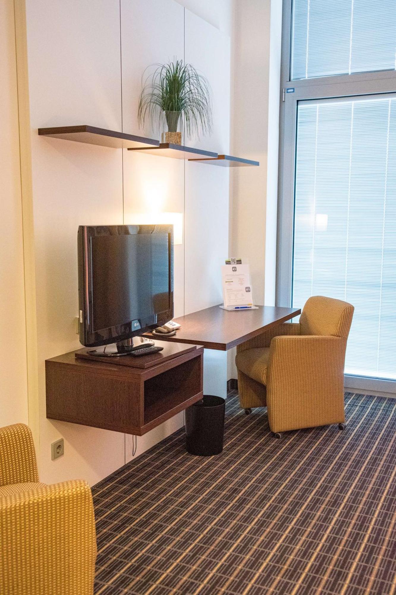 Livenwork Hotel & Coworking Gvz インゴルシュタット エクステリア 写真
