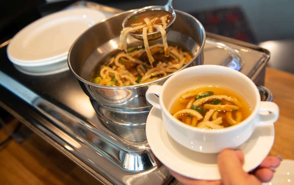 Livenwork Hotel & Coworking Gvz インゴルシュタット レストラン 写真